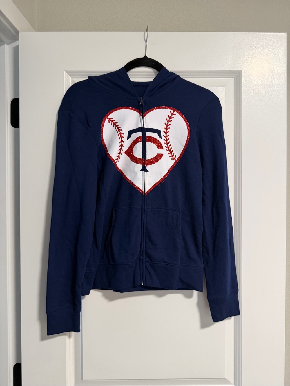 Minnesota Twins 5th & Ocean Navy Zip-Up Hoodie with Glitter Heart Baseball